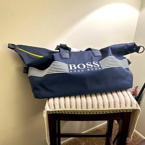 Hugo Boss Bag Pixel Holdell with waterproof zip. Unisex Adult’s   Weekender Bag